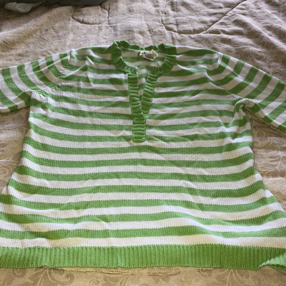 Sweater - Picture 1 of 4